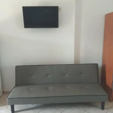 Karaoyli Semesterbostad