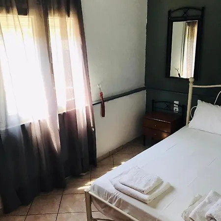 Semesterbostad Karaoyli *