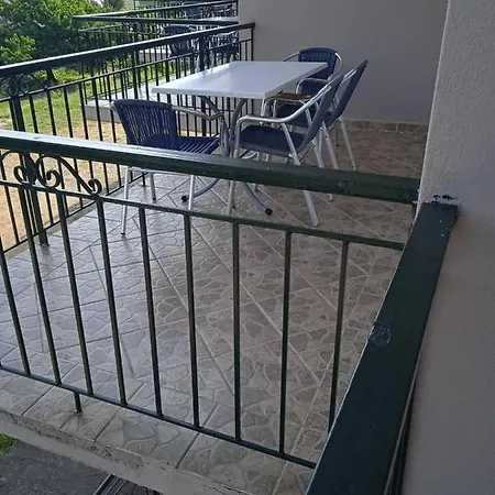 Karaoyli Casa vacanze Kókkinon Nerón