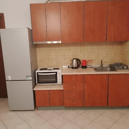 Dom wakacyjny Karaoyli Kókkinon Nerón